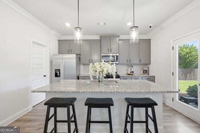 Building Photo - 2700 Westgate Park Dr