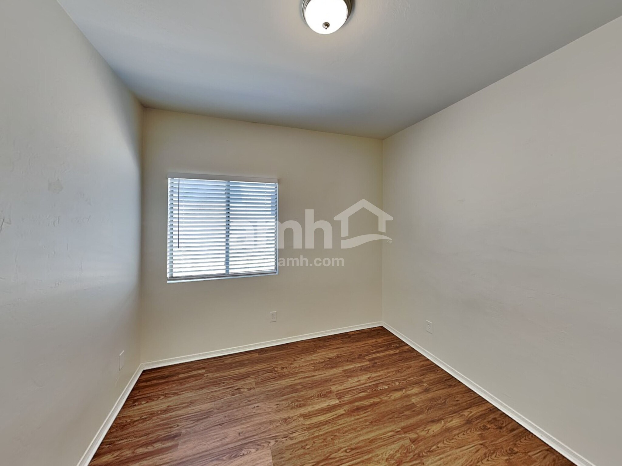 Building Photo - 147 E Via Teresita