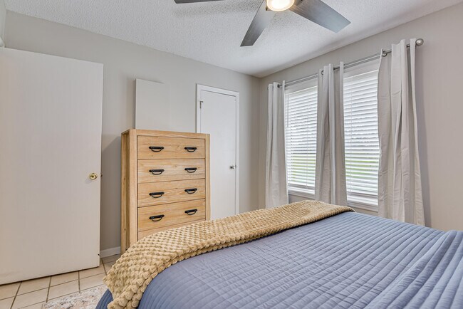 Building Photo - 634 Kettle Creek Dr