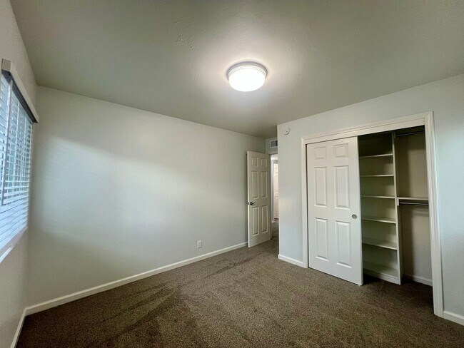 Building Photo - Modern Renovated 2-Bedroom in Santa Clara | Prime Location Near Apple, Nvidia & Major Highways