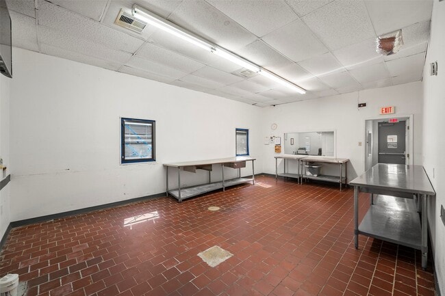 Building Photo - 1212 13th St