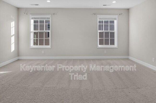 Building Photo - 5470 Noble View Dr