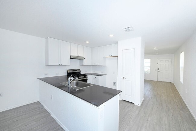 Building Photo - SA- Texas A&M Area / Vida Subdivision