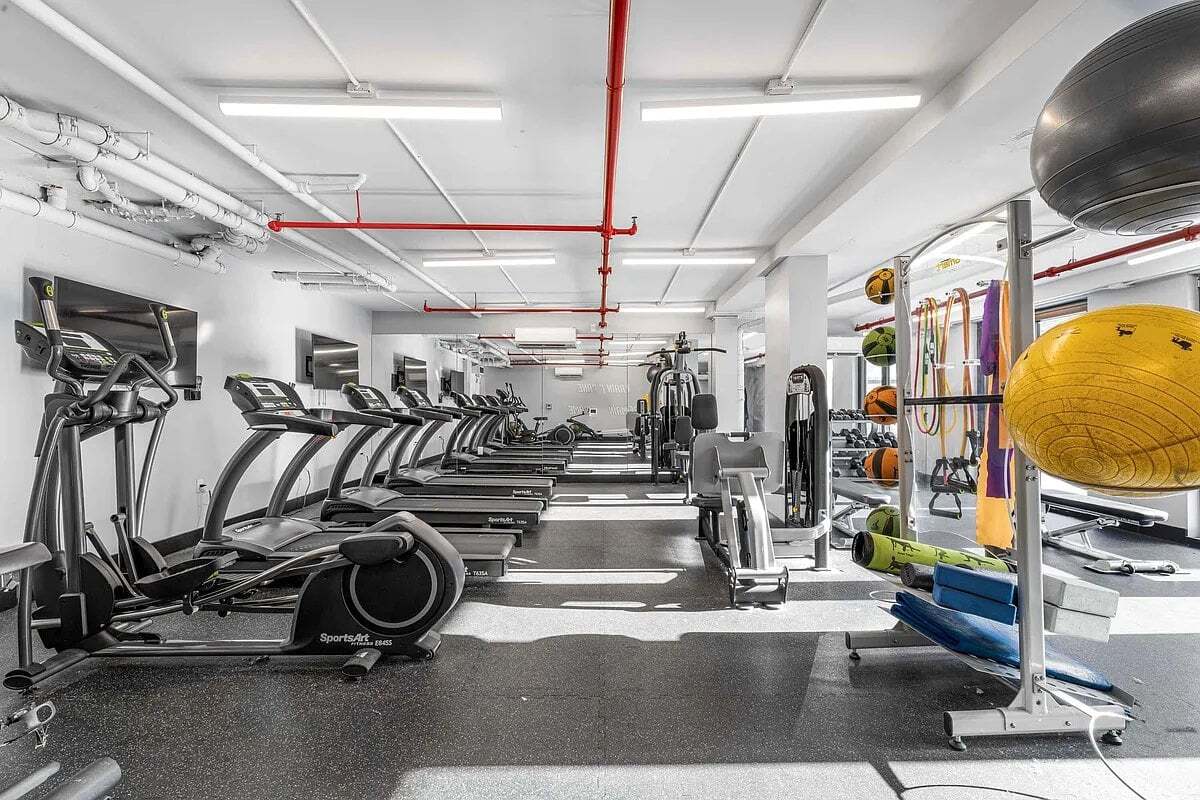 Building Photo - 60 W 125th St