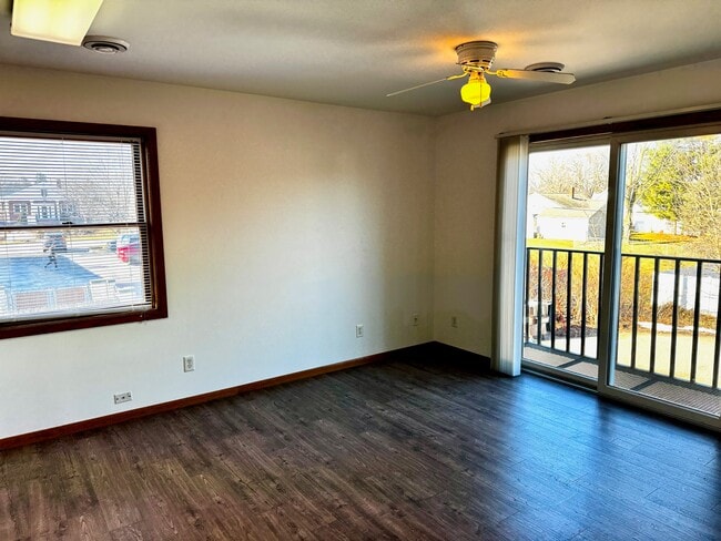 Living Room - 210 E Verona Ave