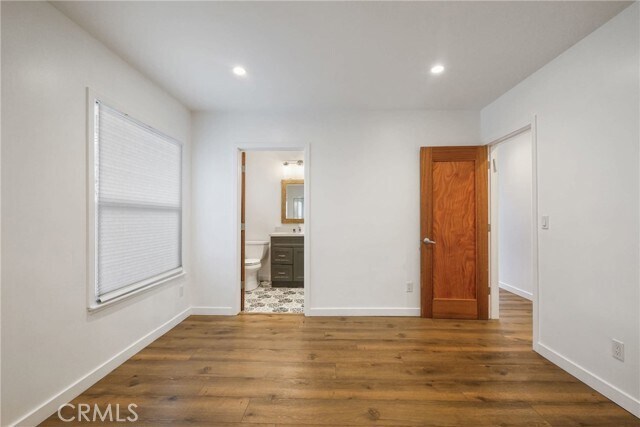 Building Photo - 6615 Farralone Ave