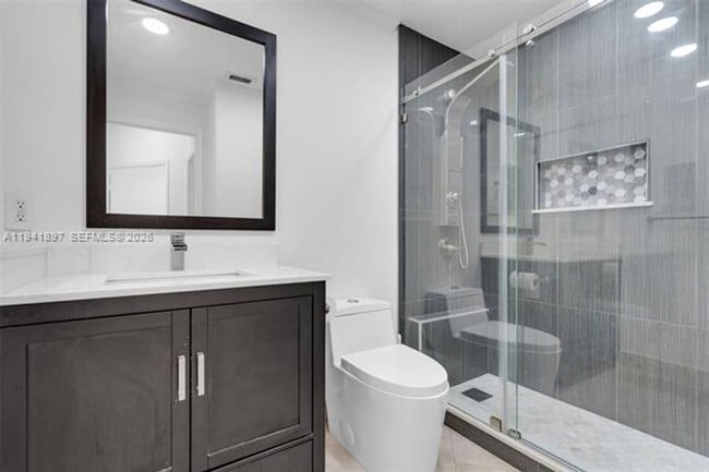 Building Photo - 5505 NW 112th Path