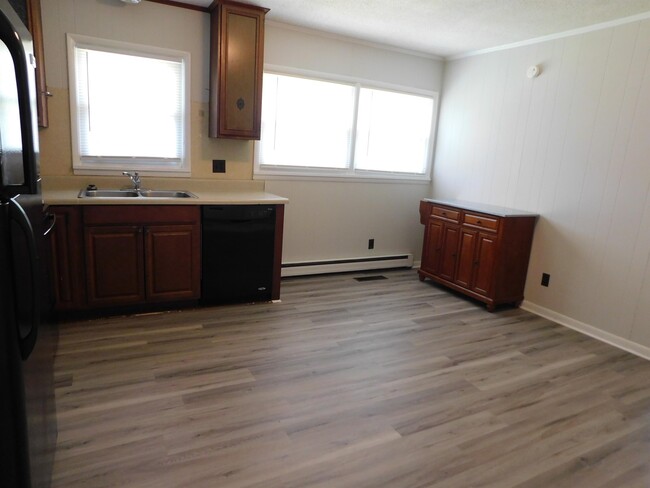 Building Photo - 712 National Dr