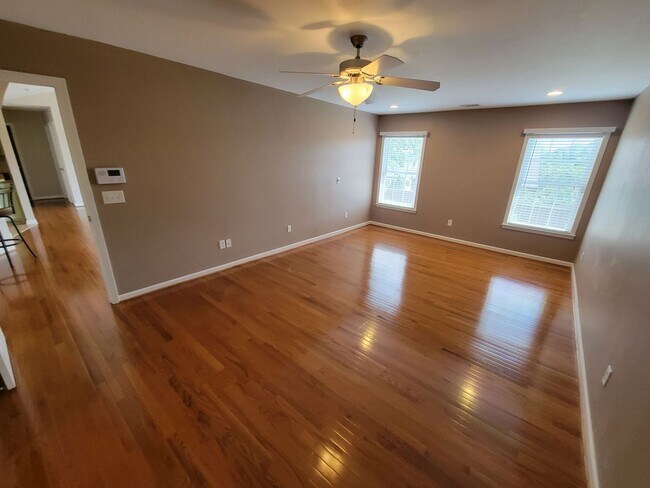 Building Photo - 3 Bed, 2 bath Home Available in Anderson