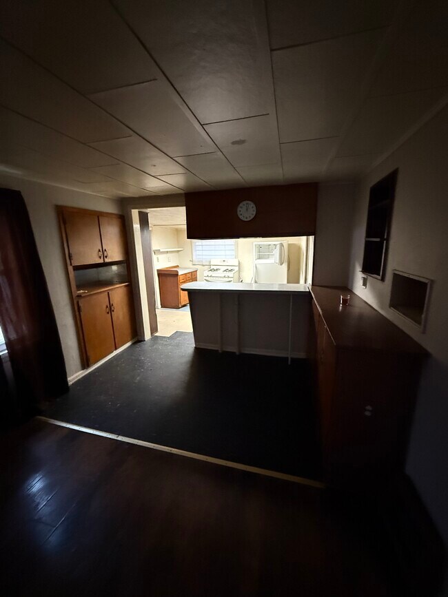 Building Photo - 212 N Horace Ave