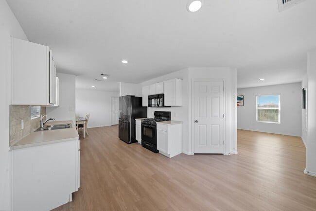 Building Photo - 32506 Orchard Haze Dr