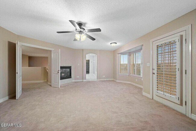 Building Photo - 5572 Ignacio Frias Dr