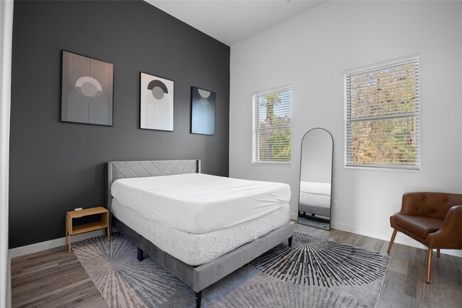 Building Photo - 13838 Bee Flower Ln