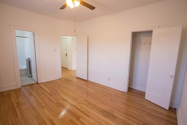 Floorplan - 5034-5046 S. Woodlawn Avenue