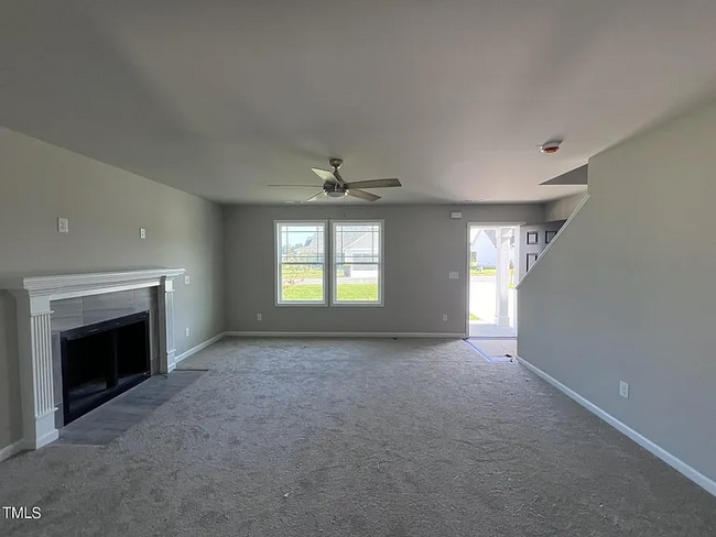 Building Photo - 218 Lotus Ave