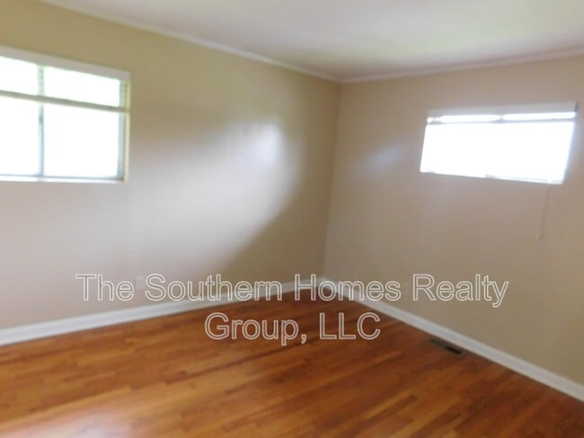 Building Photo - 1412 Tellico Ave