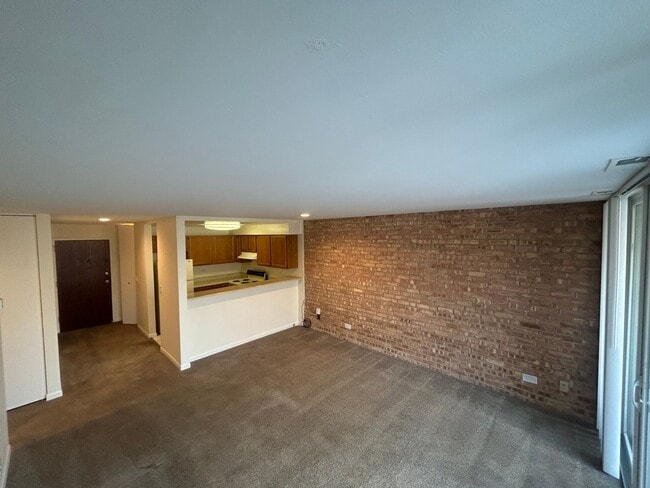 Building Photo - 5750 Abbey Dr