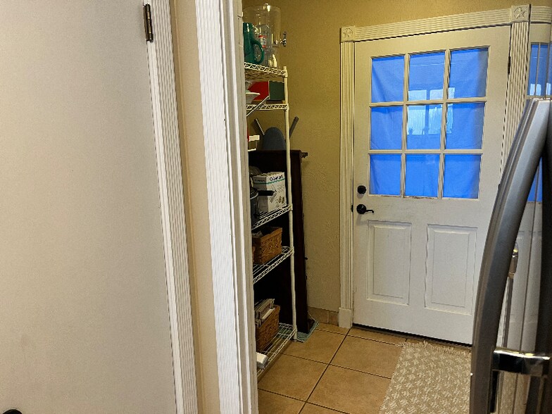 Building Photo - 5010 Chinquapin Ln