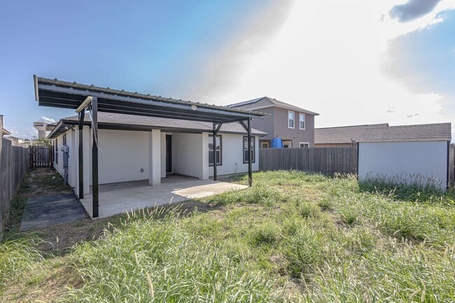 Building Photo - 3622 Octavia Dr