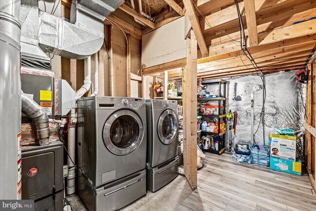 Building Photo - 506 Ben Neuis Pl