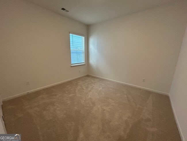 Building Photo - 205 Sunshine St