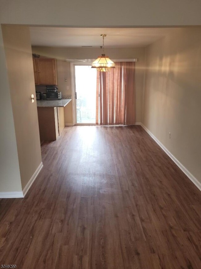 Building Photo - 26 Hausmann Ct