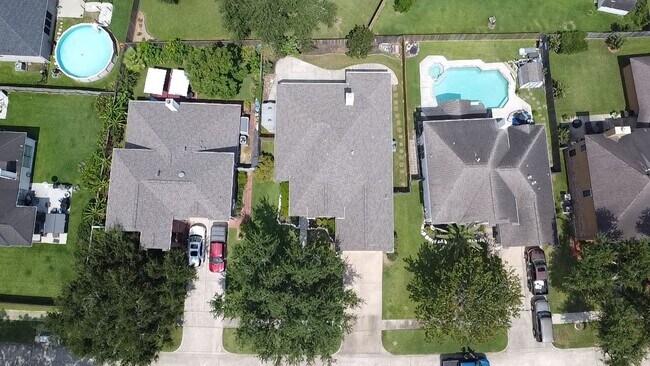 Building Photo - 5126 Winterwood Dr