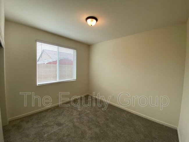 Building Photo - 3212 N Noyes Ct