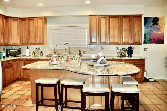 Building Photo - 6108 E Morning Vista Ln