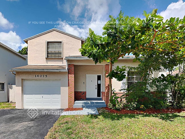 Building Photo - 14075 Langley Pl