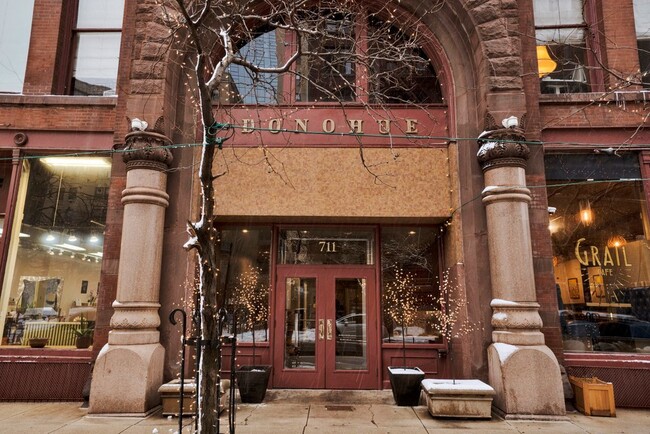 Primary Photo - 711 S Dearborn St