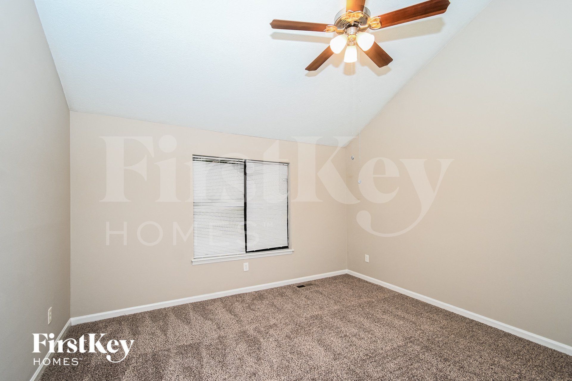 Building Photo - 6668 Windwood Cir