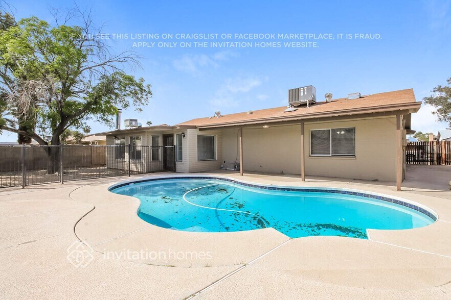 Building Photo - 11219 N 41st Ave