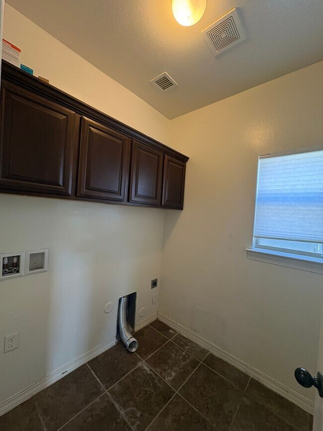 Building Photo - 12220 Branell Ln