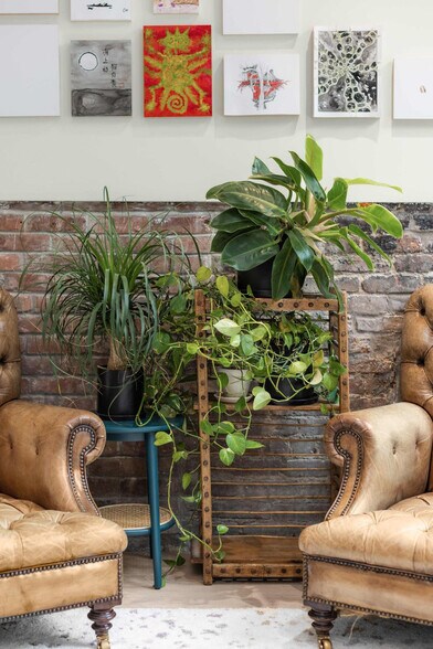 Building Photo - 61 Rivington St