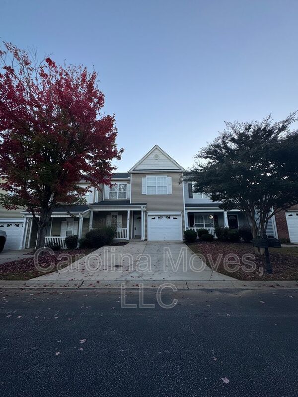 Building Photo - 121 Pine Walk Dr