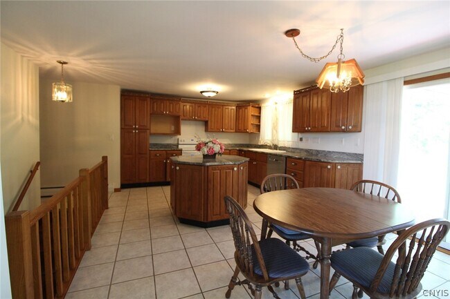 Building Photo - 6363 Muskrat Bay Rd