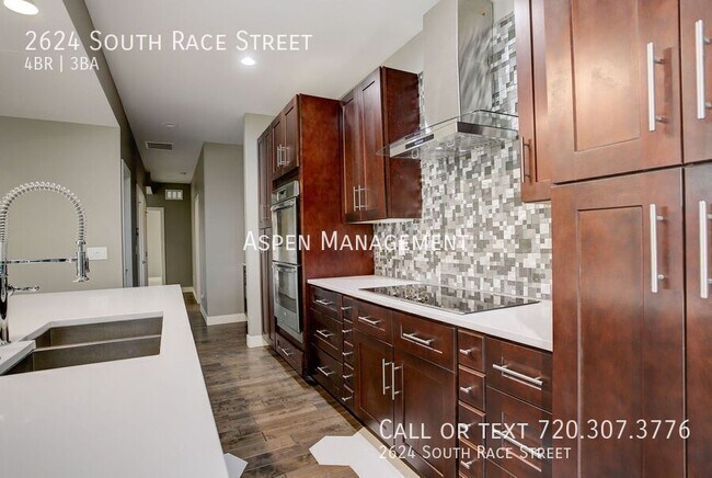 Building Photo - 2624 S Race St