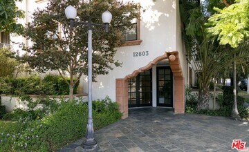 Building Photo - 12603 Moorpark St