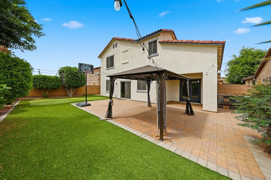 Building Photo - 12175 W Chase Ln