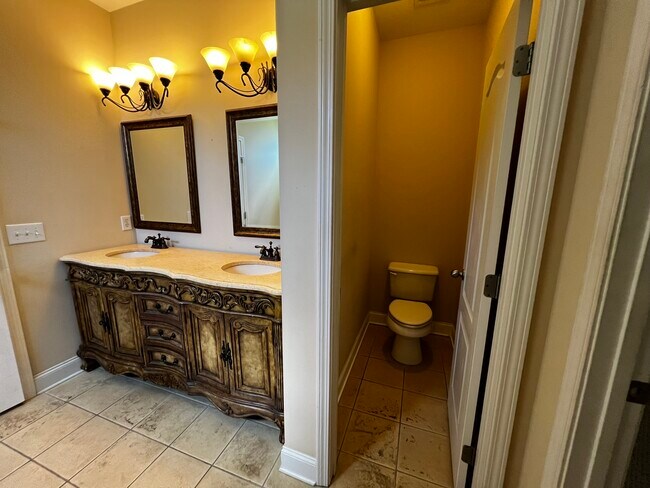 Building Photo - 451 Moriah Ln