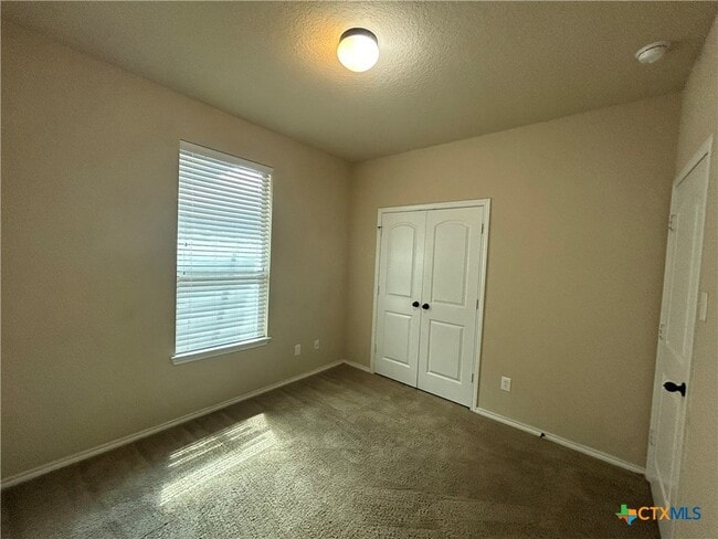 Building Photo - 295 Rosalie Dr