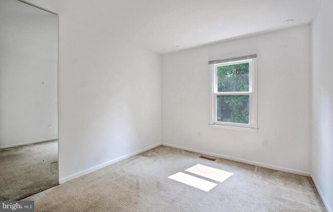 Building Photo - 7862 Heatherton Ln