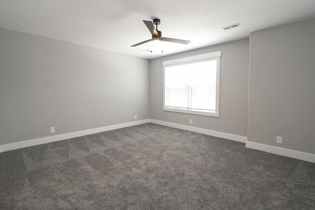 Building Photo - 1603 Jonathan Wade Cir