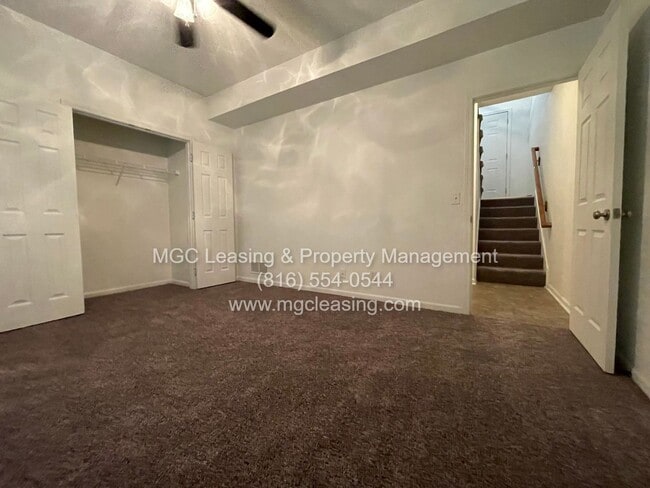 Building Photo - 5905-5907 NE 42nd St
