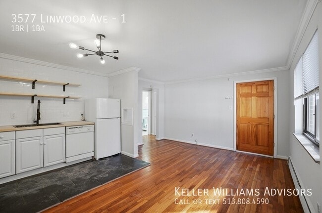 Building Photo - 3577 Linwood Ave