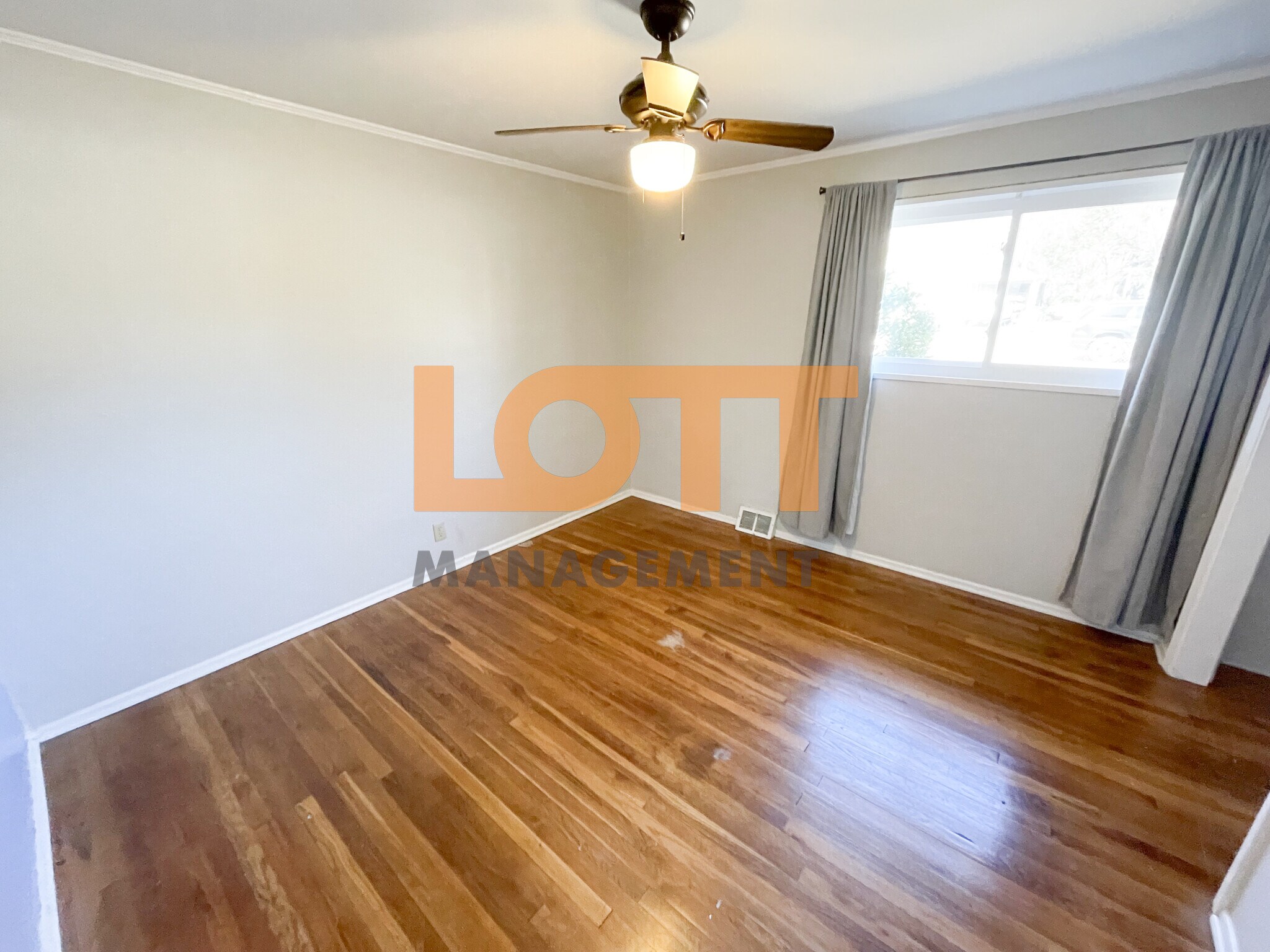 Building Photo - 126 Forestdale Dr