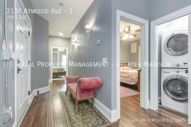 Building Photo - Marvelously Updated Condo Rental in the He...