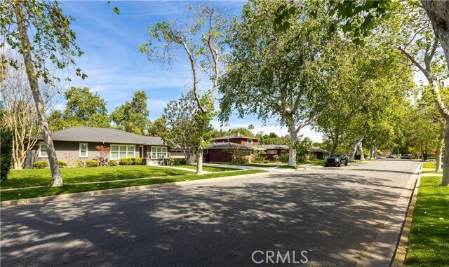 Building Photo - 933 W Riviera Dr