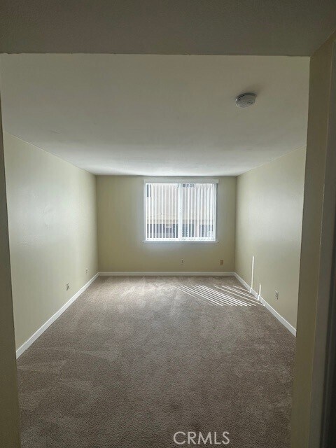 Building Photo - 1247 Stoner Ave